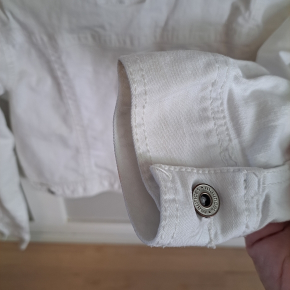 Maurices Girls White Denim Jacket – Size XL - Picture 5 of 6